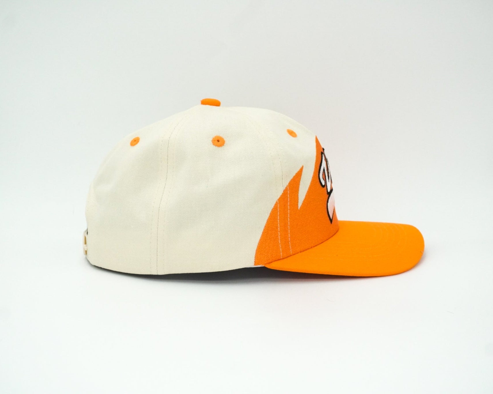 Sharktooth Cursive Vols - Bad Day Hat Co